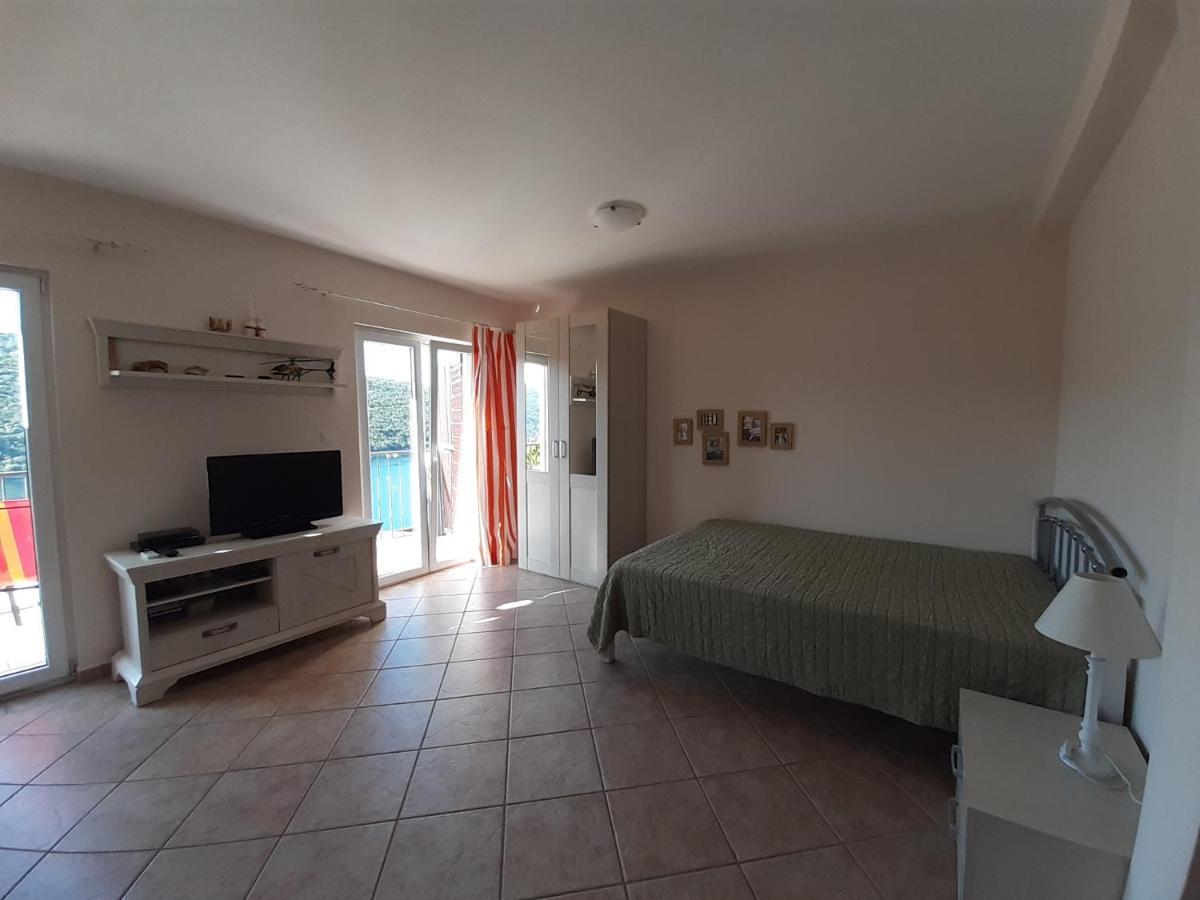 Suntime Apartment Tivat Exteriör bild