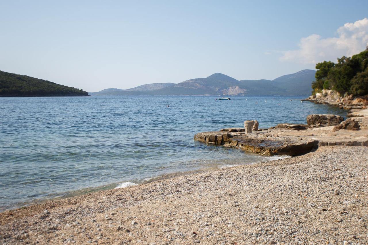 Suntime Apartment Tivat Exteriör bild